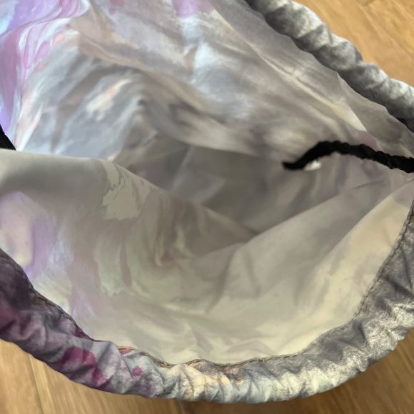 Lululemon wet bag - Picture 4 of 5